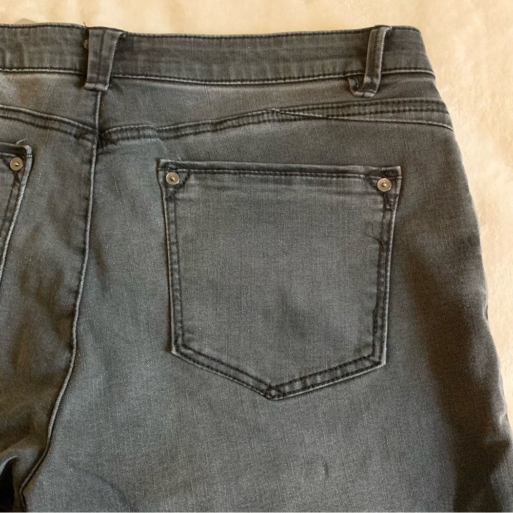 WIT & WISDOM 'Ab'Solution Roll Cuff Denim Shorts in Black Size 14 - Picture 10 of 15
